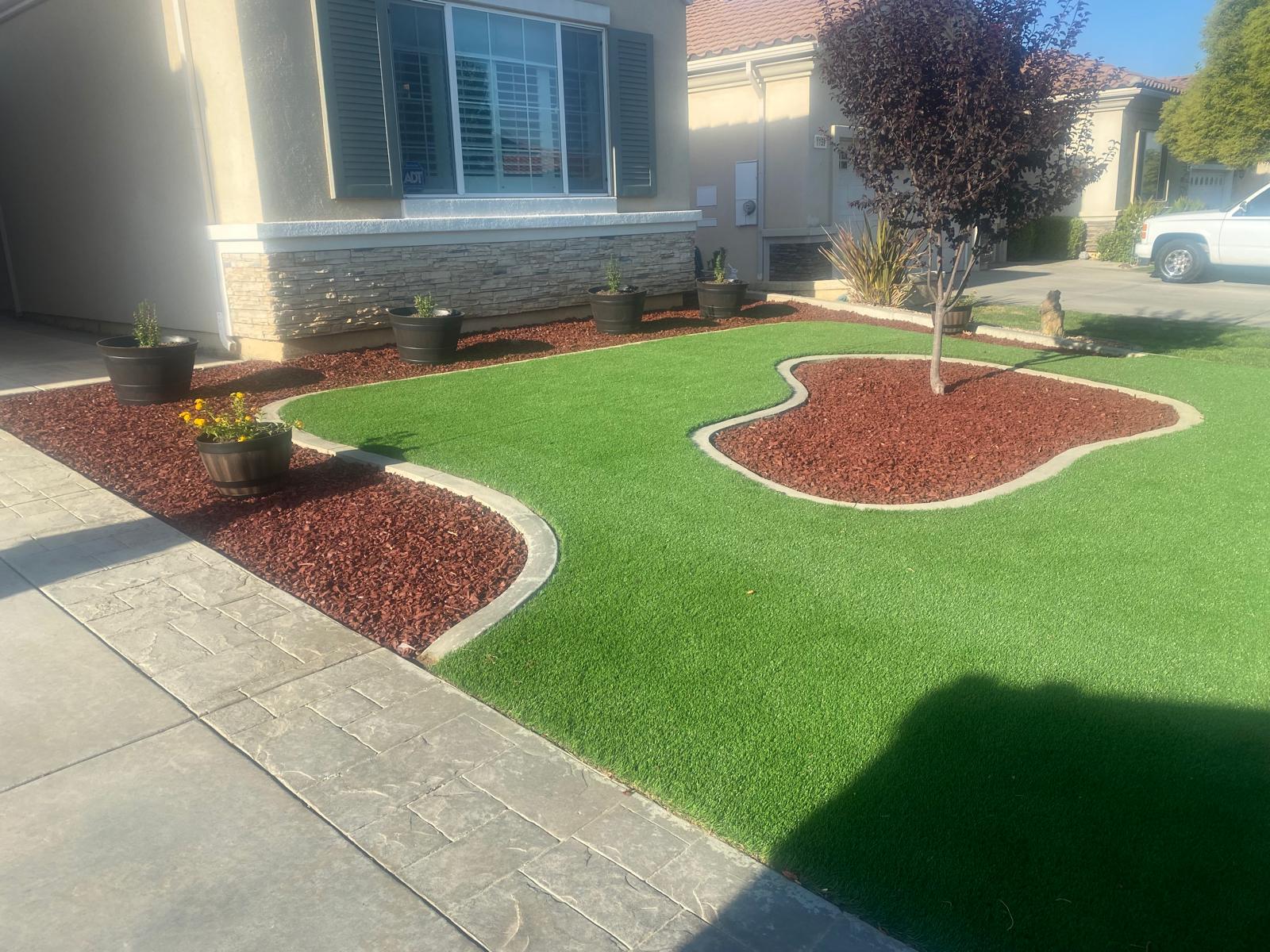 Red Rubber Mulch 20Lb