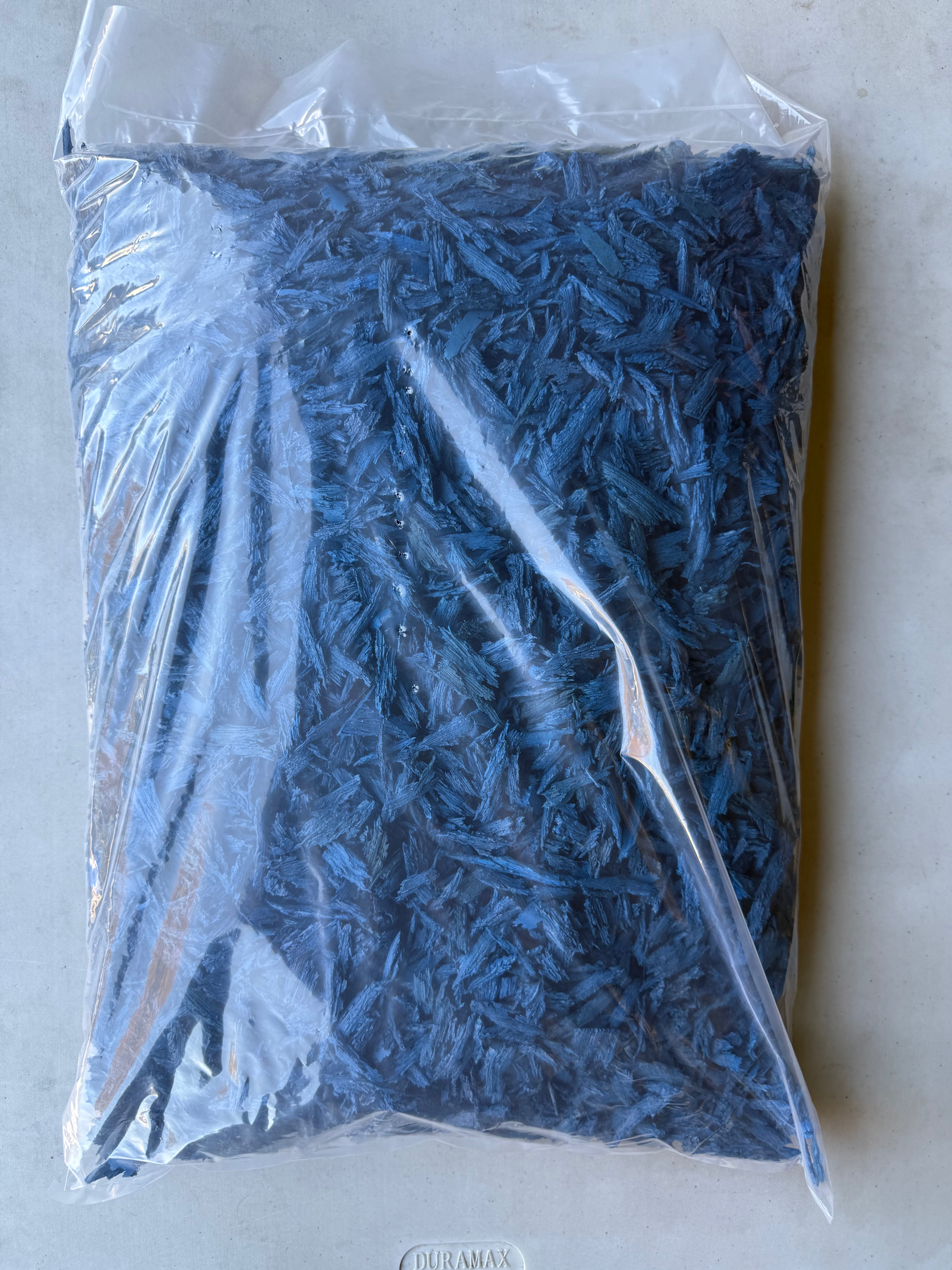 Blue Rubber Mulch 20Lb - Shredded